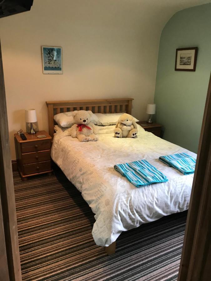 Manor Farm Bed And Breakfast Бакстон Экстерьер фото