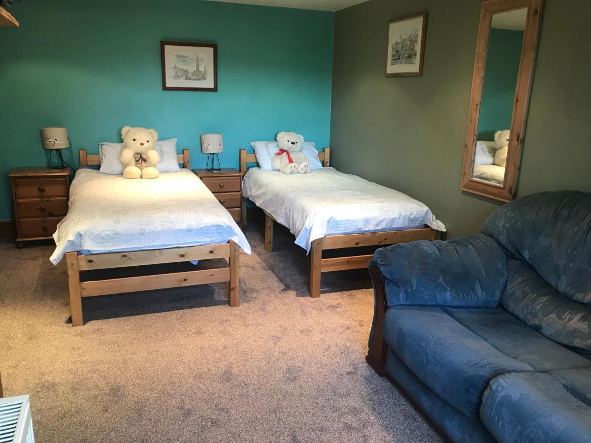 Manor Farm Bed And Breakfast Бакстон Экстерьер фото